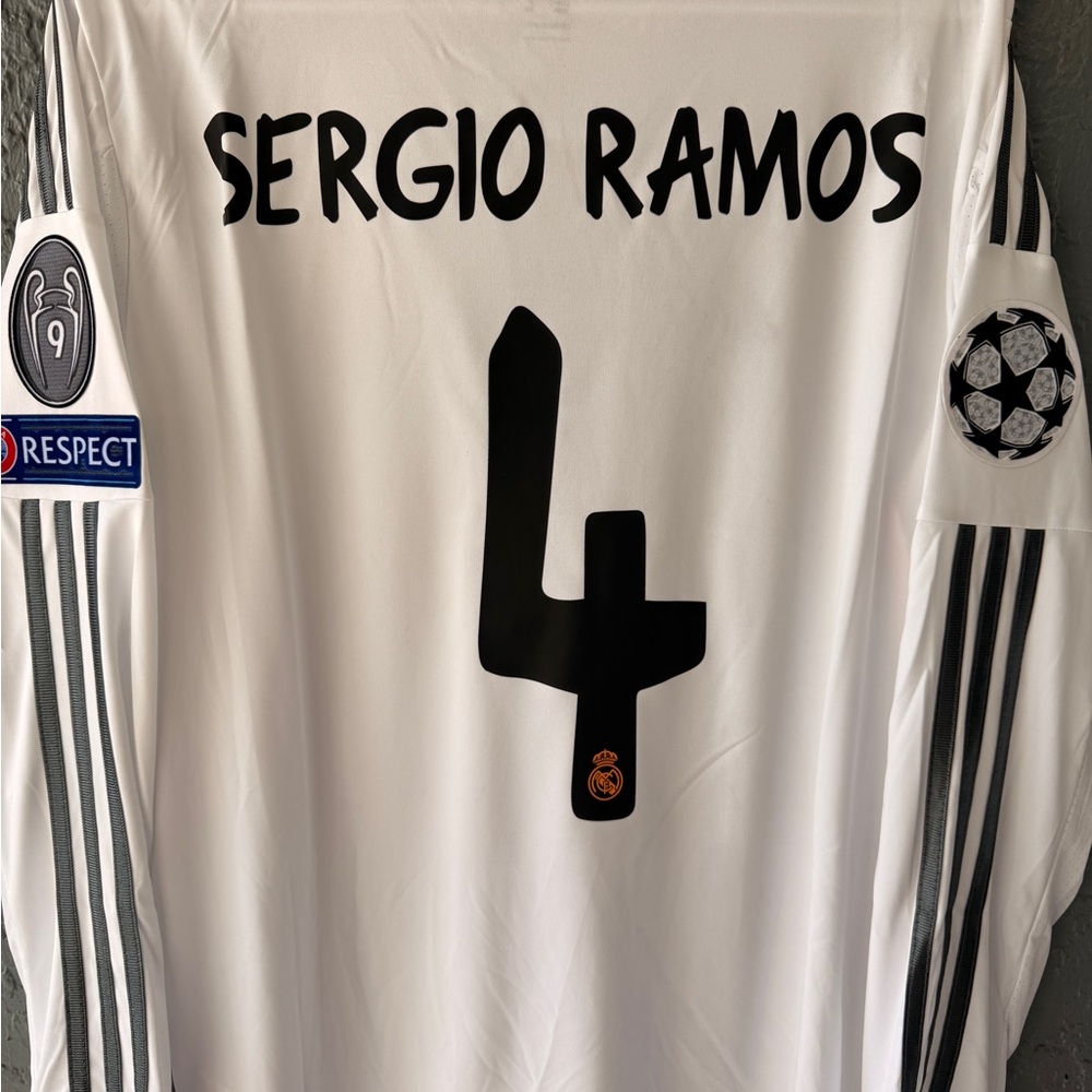Real Madrid Sergio Ramos Jersey 2014 - Picture 5 of 7